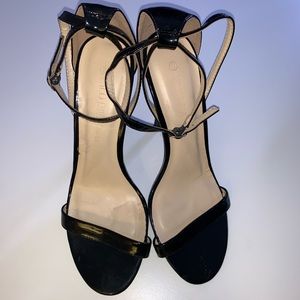 Black size 8 heels